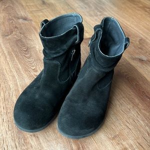 Birkenstock Sarnia black suede boots, size 38 US7